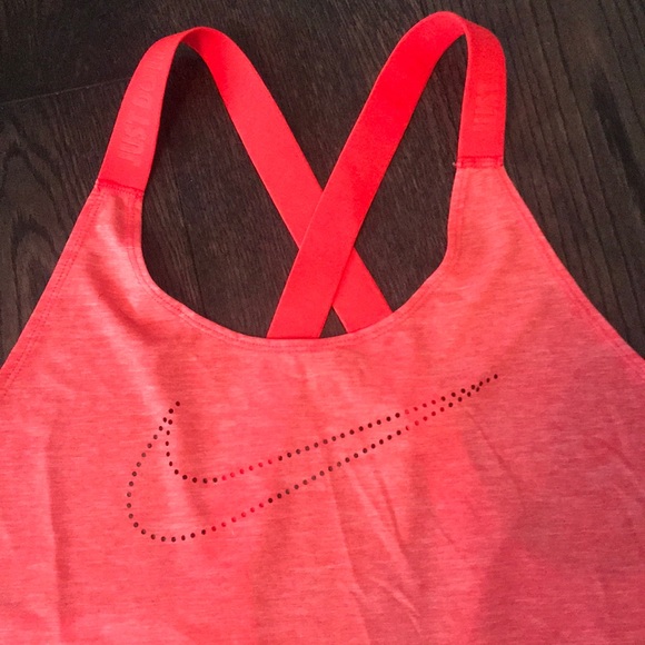 Nike Tank Top - Picture 6 of 6